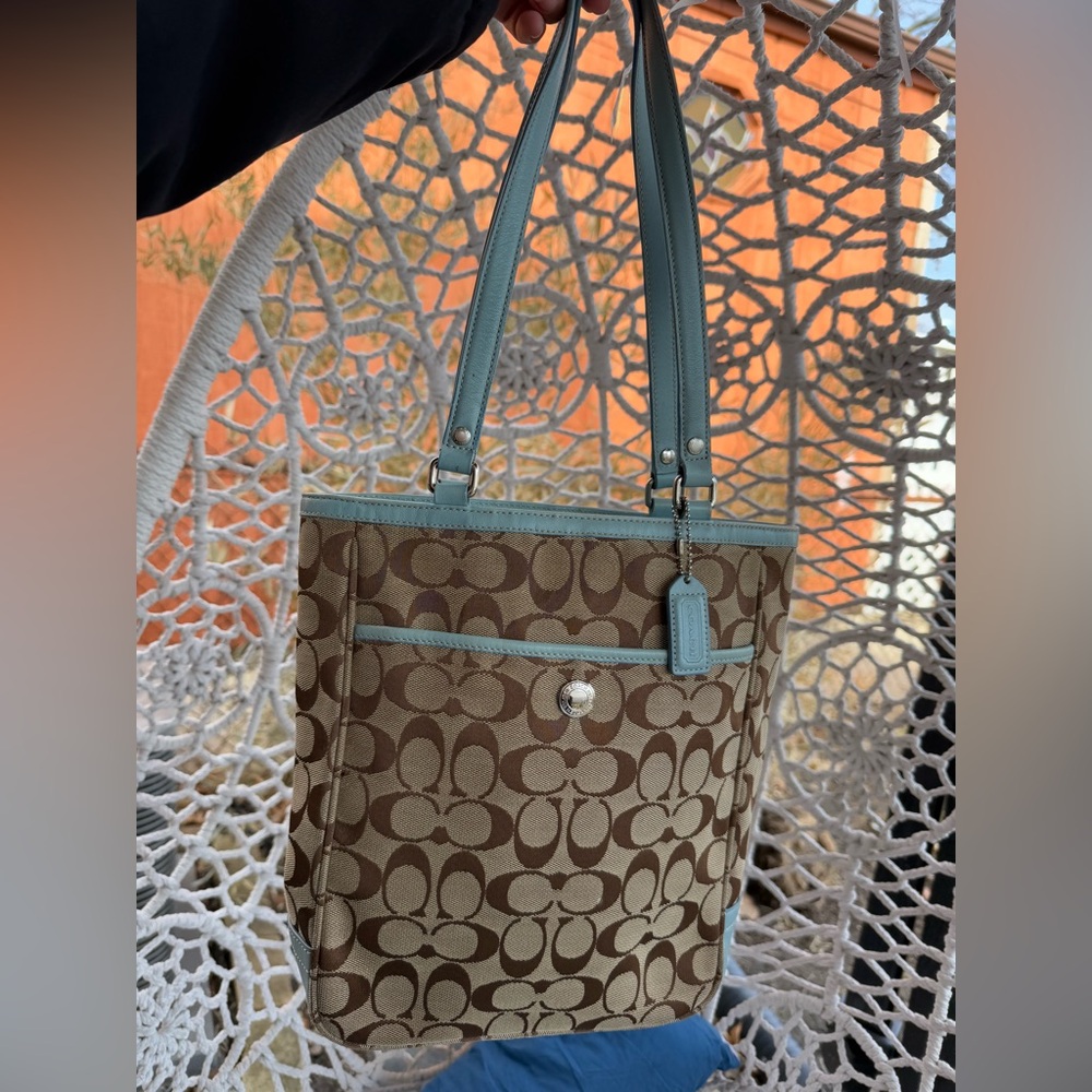 SOLD Coach Vintage Lunch Brown and Blue Signature Tote Bag - Picture 1 of 7